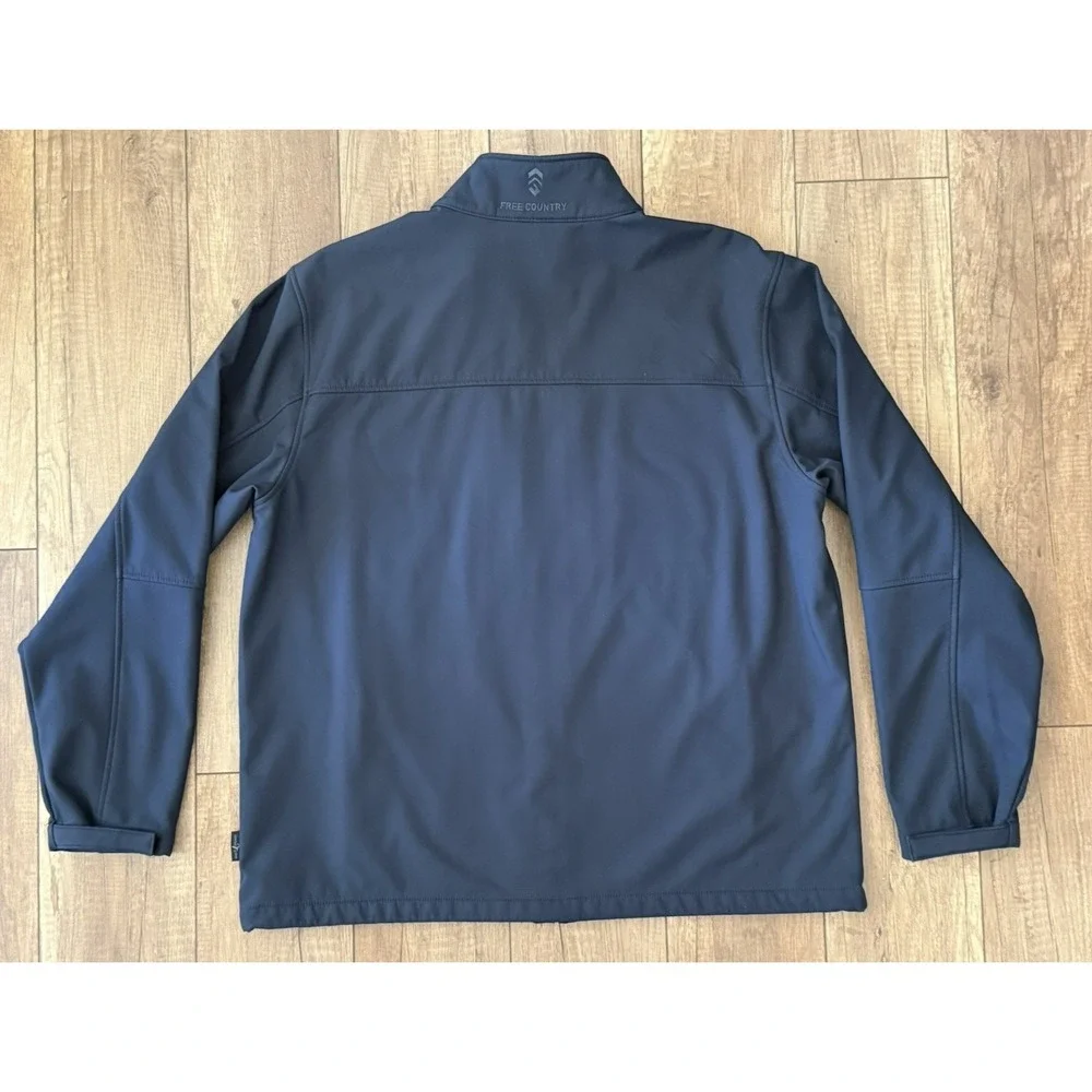 Free Country Men's Super Softshell Wind/Water Resistant Zip Lined Jacket Blue XL